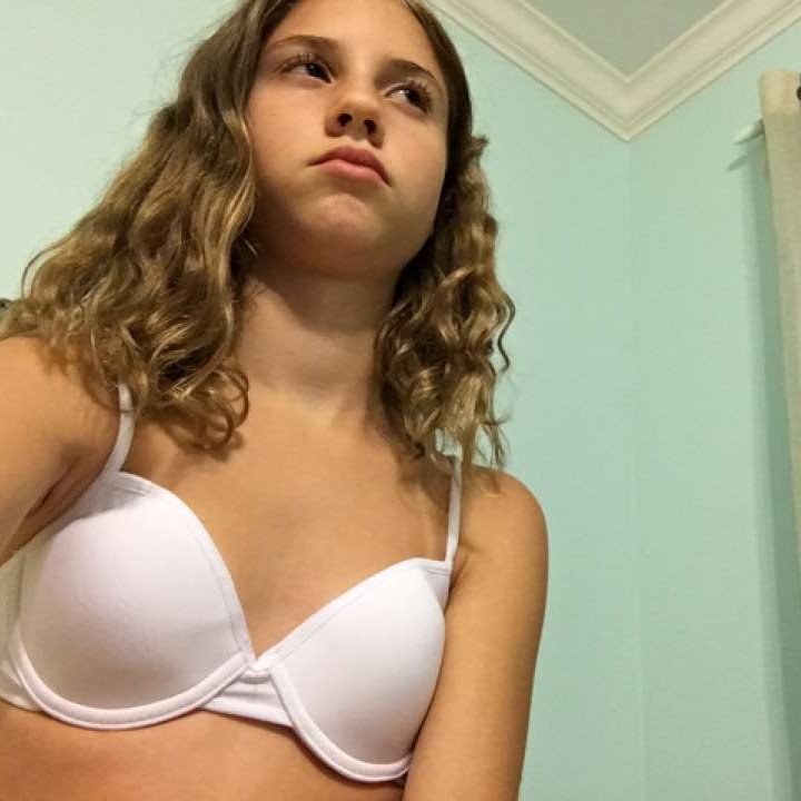 dm for menuuu❤️
RETWEET for a surprise<3
#nsfwtwt #nsfw #teen #hornyb