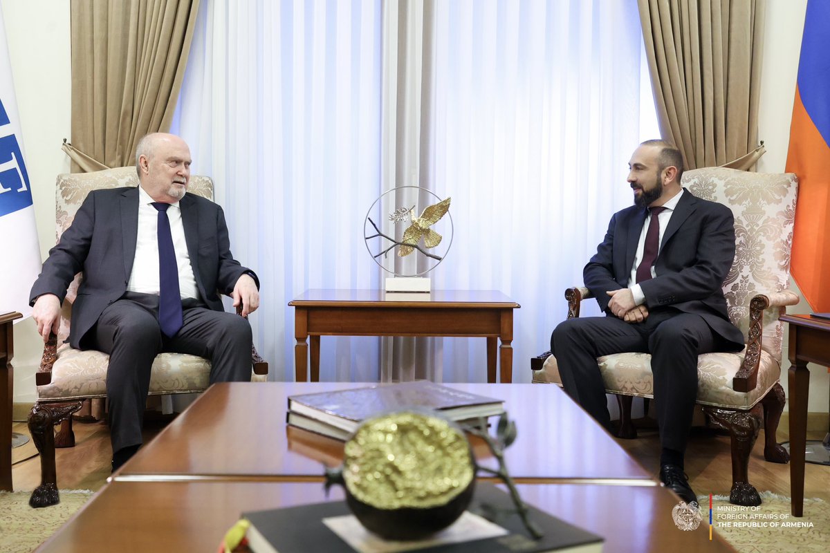 In today’s meeting with <a href="/OSCE/">OSCE</a> SG Feridun Sinirlioğlu touched upon topics of cooperation btw #Armenia &amp; #OSCE.

In the context of efforts aimed at establishing peace in #SouthCaucasus, stressed the milestone reached through the finalization of the Peace Treaty btw Armenia &amp;