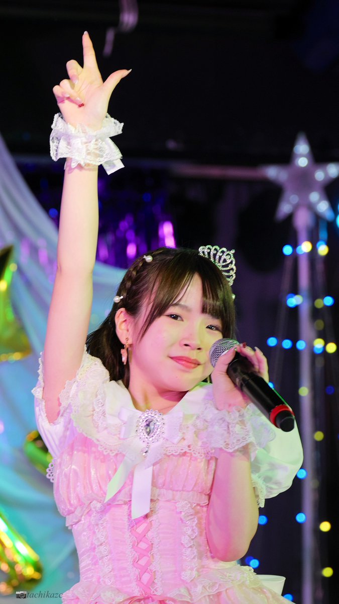 tachikaze1186's tweet photo. 凄い成長した姿に
うるうるでした。。。
2025.4.19
りのえま生誕祭2025
#Foreverfever
#ロワベリ #ローワンベリー
#ロワベリに写真
#りのは🤍#近藤りのは
#りのはっぴー
#北海道 #旭川 #アイドル
#推し活 https://t.co/TheQQfbyxO