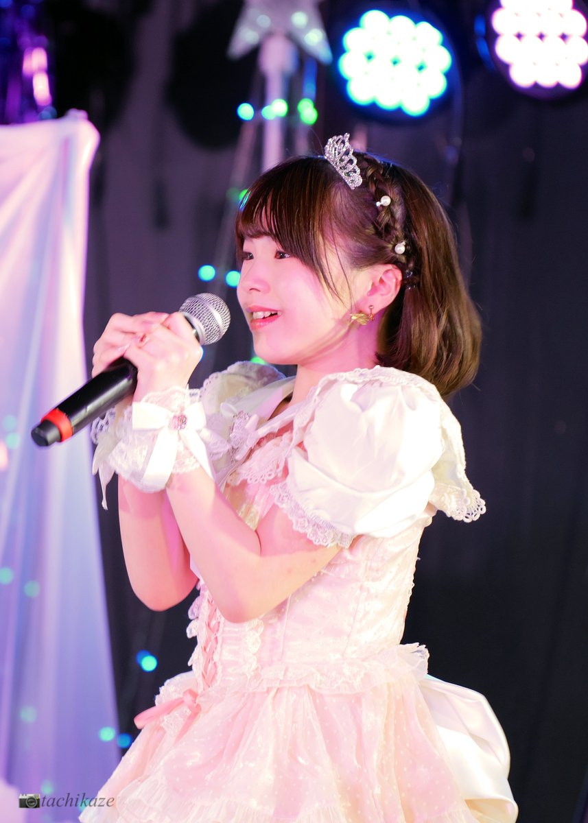tachikaze1186's tweet photo. 凄い成長した姿に
うるうるでした。。。
2025.4.19
りのえま生誕祭2025
#Foreverfever
#ロワベリ #ローワンベリー
#ロワベリに写真
#りのは🤍#近藤りのは
#りのはっぴー
#北海道 #旭川 #アイドル
#推し活 https://t.co/TheQQfbyxO