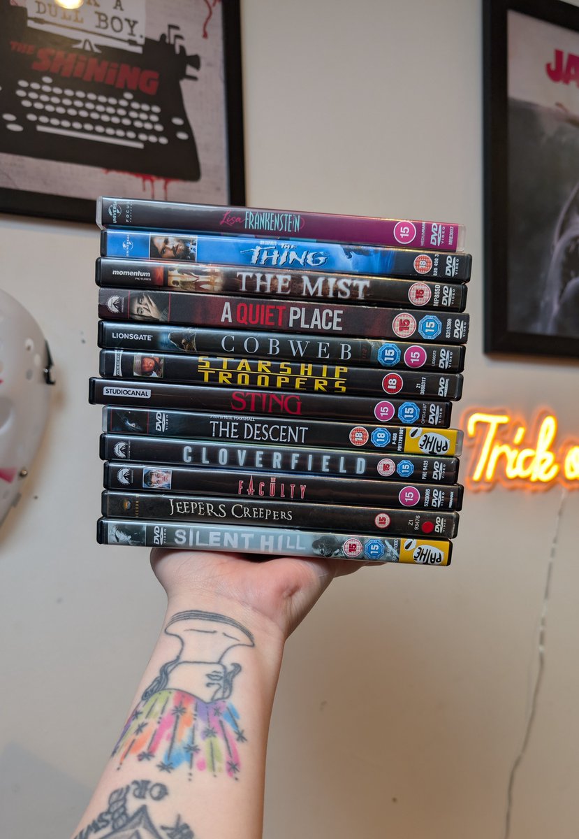 screams 🔪 tweet media