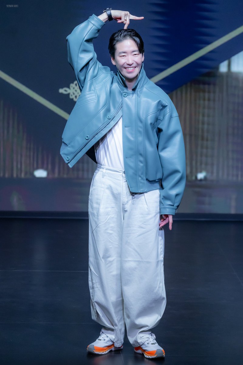 250420 기준대학교 생일파티 #엄기준

역시나 어리둥절하지만 점점 발전하는 체리피스🍒