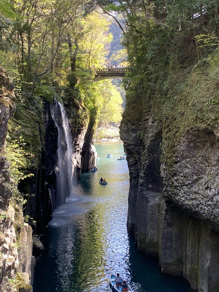 hdekiyb's tweet photo. 初上陸の宮崎、高千穂峡のボート乗れなかったのと日南のモアイ見れなかったのは残念だったけど、楽しかった😁

#宮崎
#高千穂峡
#日南 https://t.co/SvxEnMcGrC