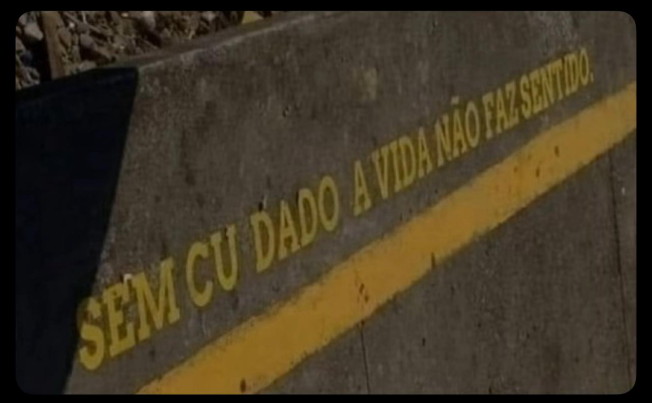 0C0RV0's tweet photo. Por falta de um "i" a frase foi de base https://t.co/WtxmiBe479