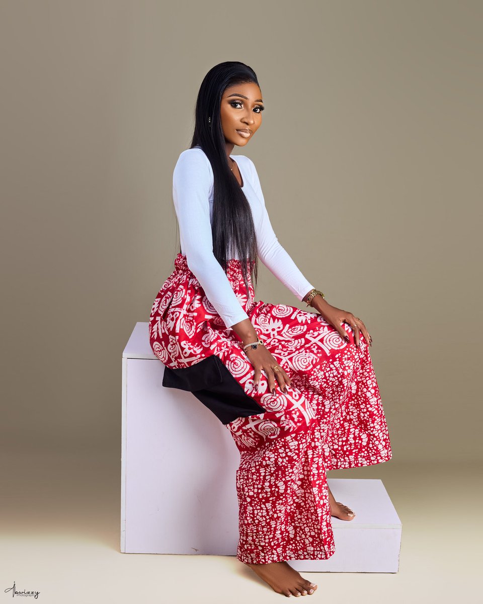 ___tohmee's tweet photo. Happy Birthday Grace Oluwatomisin 🎈🎂🥳🎊❤️ https://t.co/NKJOOixtHO