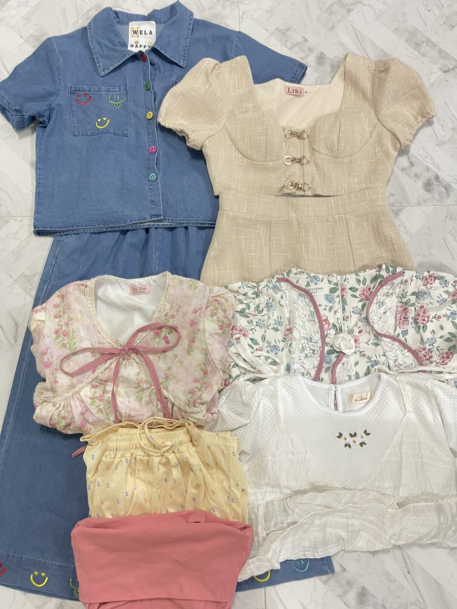 Gnightt's tweet photo. 🎀🪄เสื้อผ้ามือ1-2ของเค้าเอง ✱🎀

อก 34 -44 เอว 29-36 ♡ ·͜· ♡ ·͜·

🚚 เหมาส่ง 50.- ปัก+รี 45.-
#ส่งต่อเสื้อผ้า #ส่งต่อกระเป๋า #cintageshop #mon2sun #vghbkk  #promthong #kappabkk #promthong #atipashop #เสื้อผ้าสาวอวบ #ส่งต่อเสื้อผ้าสาวอวบ #ส่งต่อเสื้อผ้ามือสอง https://t.co/NXiJwKZdXe