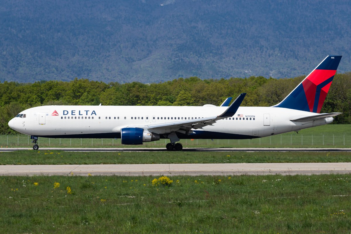 🇨🇭GVA (19.04.2025) 
🇺🇸N195DN
c/n: 28452/676
