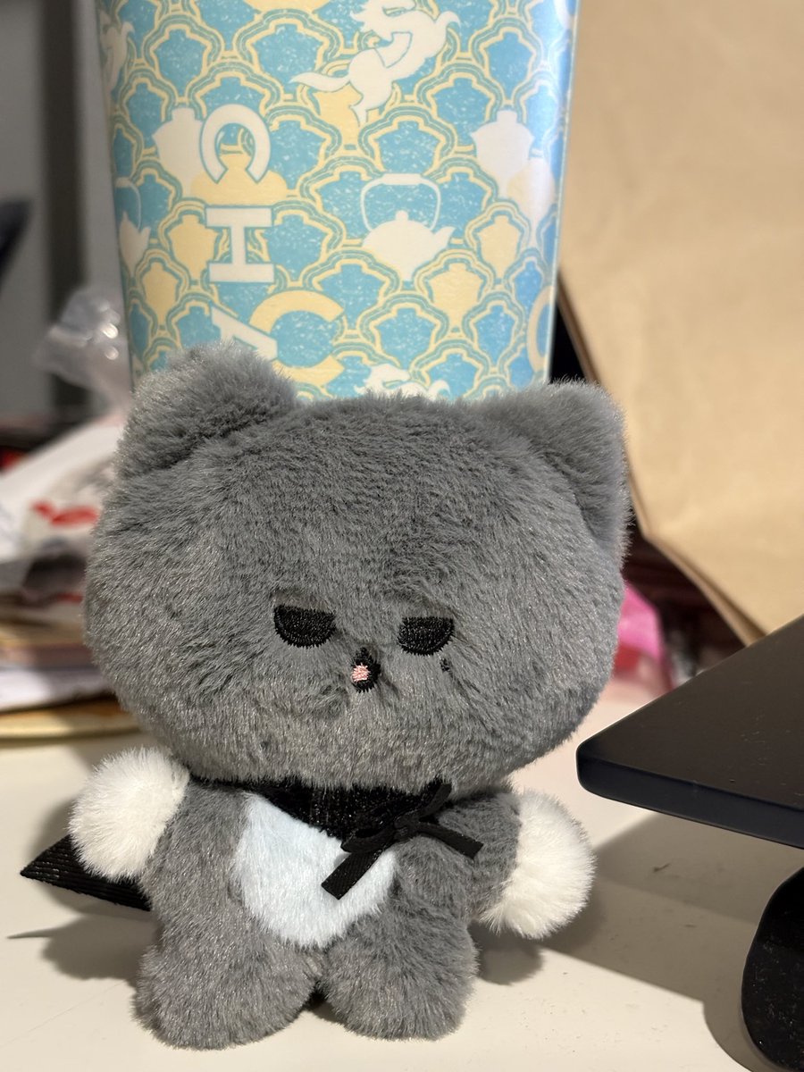 PRODBYHYE's tweet photo. i got my hands on singwaekie ueueueue https://t.co/nQWQ1FvVaq