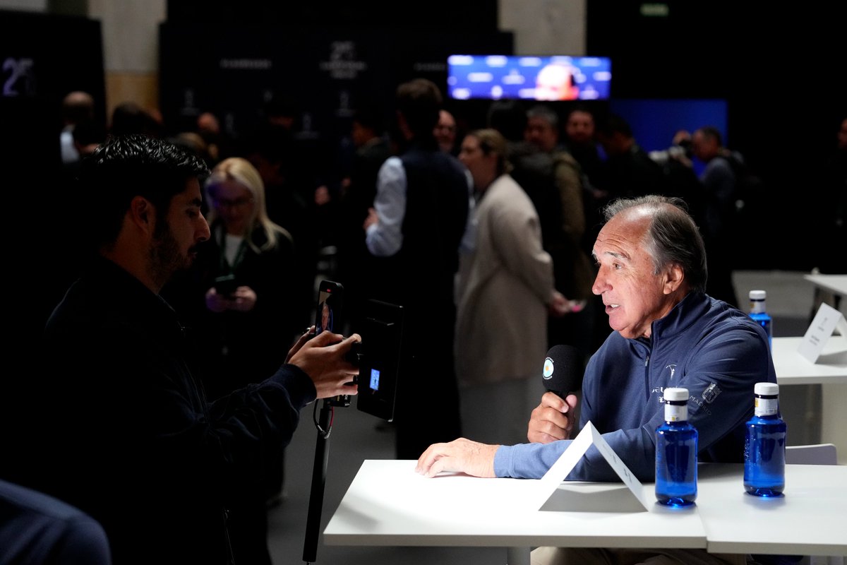 LaureusSport's tweet photo. ✨ Celebrating the power of sport and discussing the best of sport

🎙️ Members of the Laureus World Sports Academy speak with the world's sports media in Madrid

#Laureus25 https://t.co/6etdpbVhqn