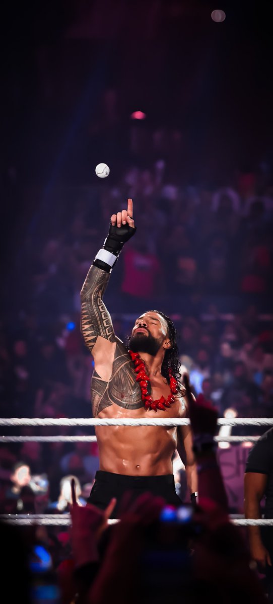 ItzVarun_____'s tweet photo. Roman Reigns Wallpapers! ☝🏼

#WrestleMania https://t.co/xpVyJAJ0Gr