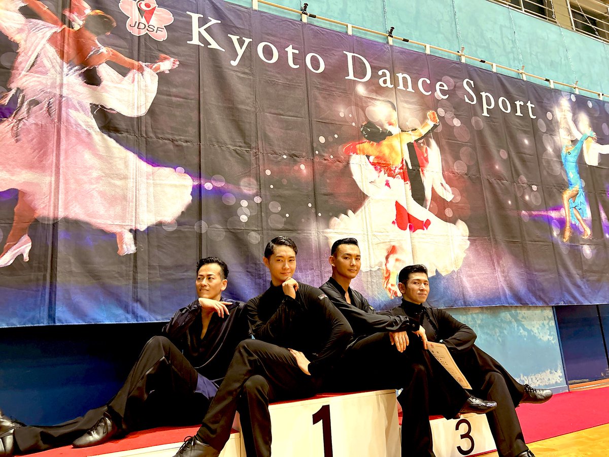 mihonixyanko's tweet image. 京都グランプリsenior1ラテン
4位と悔しい結果ですが、来週は長崎グランプリラテンとsenior1スタンダードの勝手に10ダンス選手権!!
切り替えてしっかり調整し、またパワーアップしていきます!!
応援よろしくお願いいたします🙌
@JdsfPr
#京都グランプリ
#JDSF
#勝手に10ダンス
