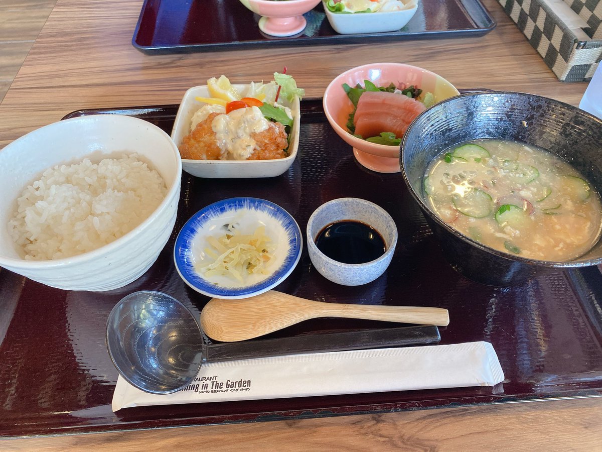 hdekiyb's tweet photo. 宮崎 part3
チキン南蛮に刺身、締めのラーメン🍜
冷汁がめっちゃ美味しかった😋

#宮崎
#チキン南蛮
#冷汁 https://t.co/YBjyKOkNZD
