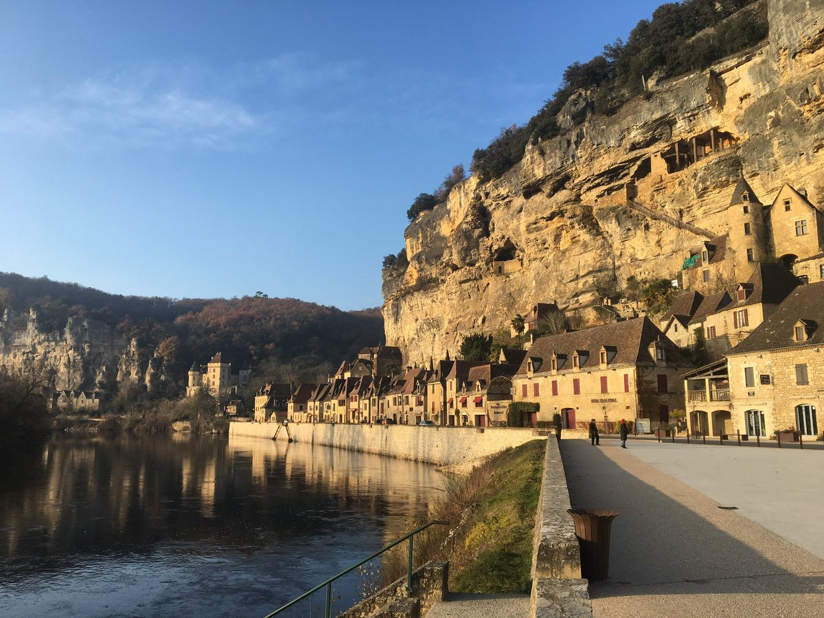Nunca me cansaré de este tipo de pueblos🇫🇷