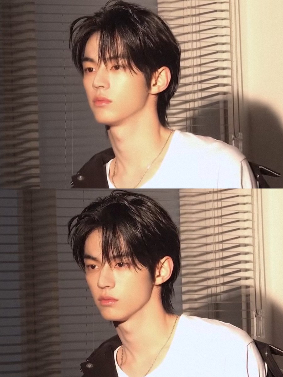 S2__130's tweet photo. 너보다잘생긴남자본적업ㅇ다 https://t.co/SzldbBwZ7J