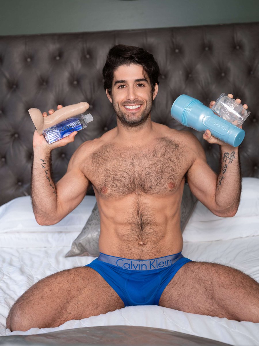 Don't cha wish your boyfriend was raw like me?

US/Europe/Canada/Australia:   
fleshlight.sjv.io/c/1335540/2190…

Brazil:   
fleshjack.com.br/products/diego…