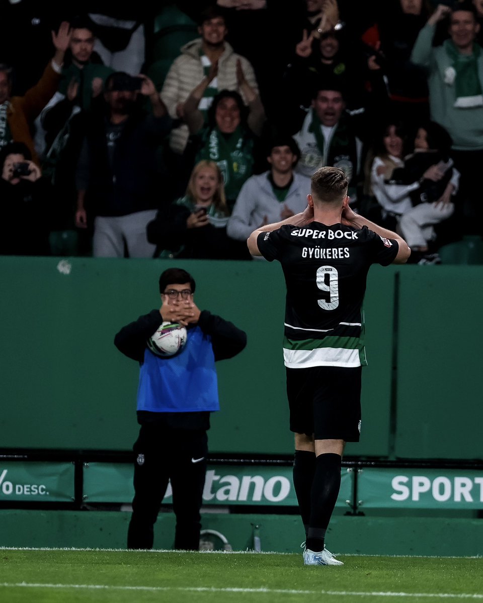 SportingCP's tweet photo. Já são 90 repetições deste festejo 🫱🫲 com a camisola verde e branca: @viktor_gyokeres ⚽ https://t.co/Jgvky7pqpr