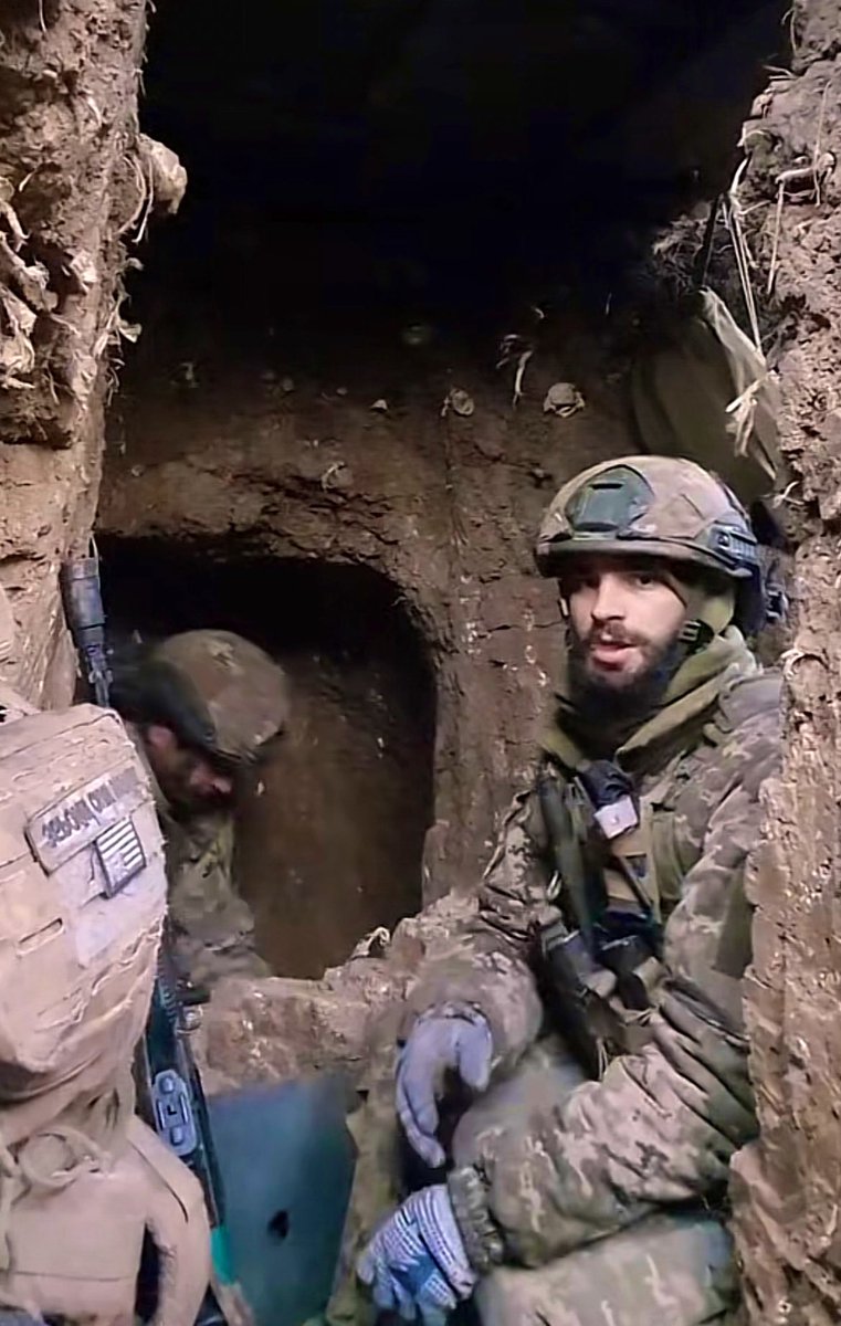 Pray for these brave soldiers who still fighting on the front lines 🙏 🇺🇦