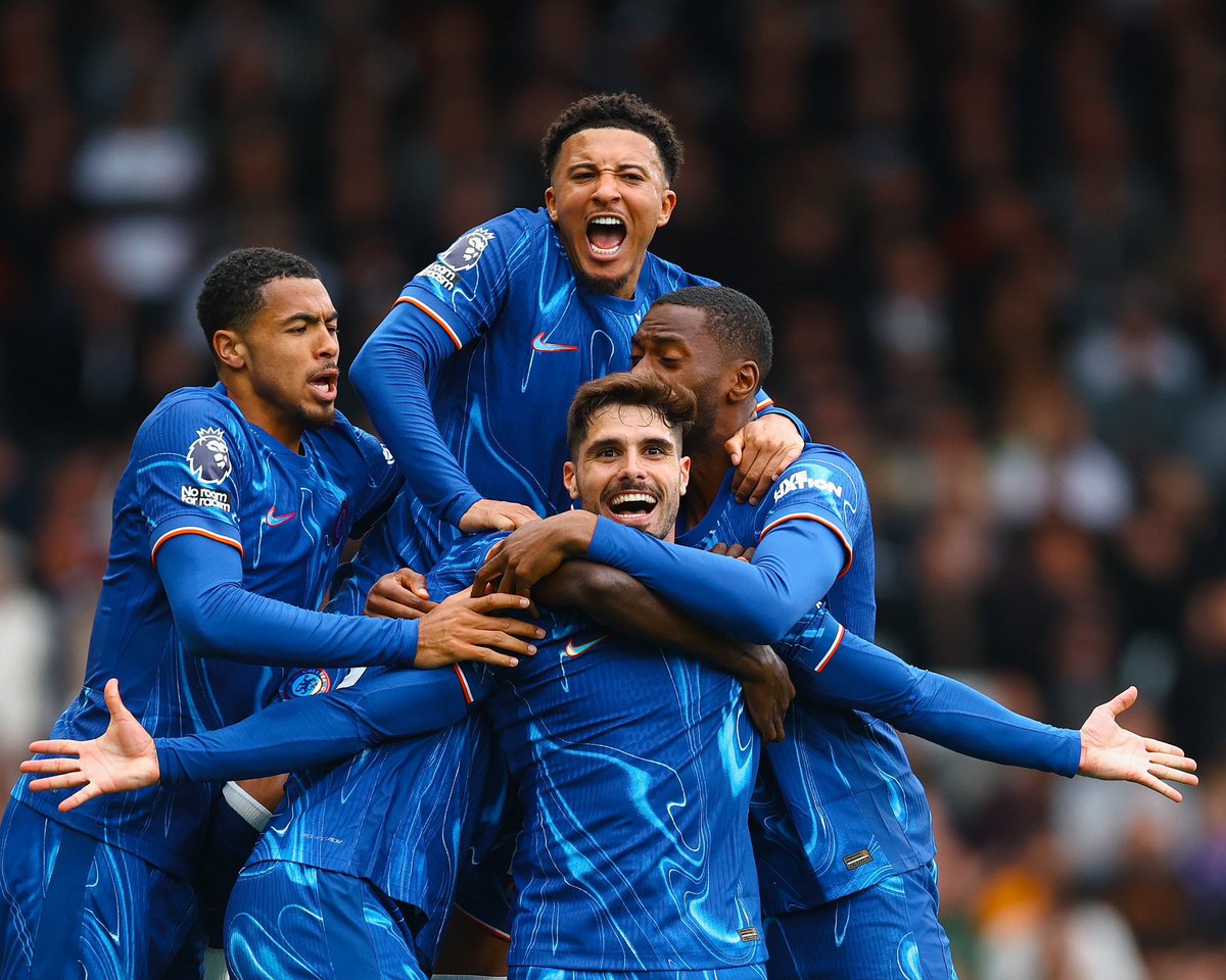 Chelsea fans drop your handles and gain followers. WHAT A COME BACK