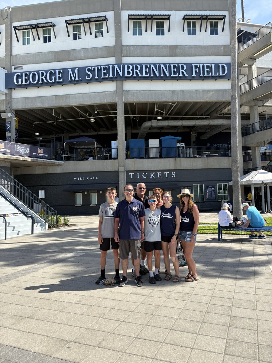 burdickmatt's tweet photo. The Burdick Family from Upstate New York. Happy Easter everyone! @YESNetwork @Yankees #ToyotaPinstripePride https://t.co/XRrnqAP4go