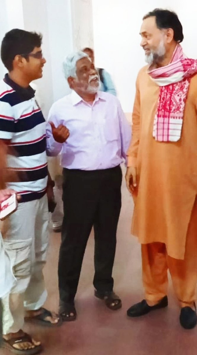 SadiqAl54285174's tweet photo. Yesterday With prof yogendra yadav, convenor bharat jodo abhiyan in a seminar at Arts College, Osmania University. @_YogendraYadav https://t.co/5pDungauLz