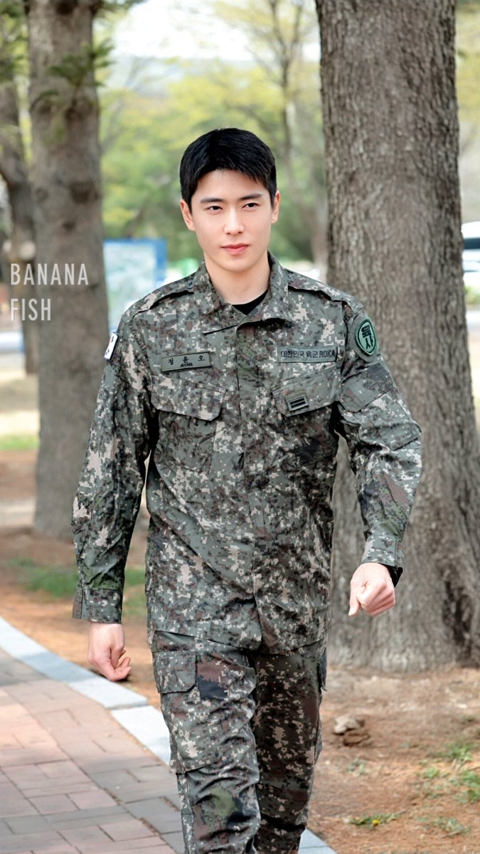 aquariusjjh's tweet image. 매일매일 군복 언컨디셔널 생각함