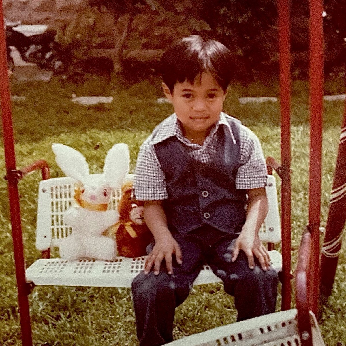 TyroneTann's tweet photo. #HappyEaster EVERYONE!!! Know I Absolutely #LoveAppreciate & #GRATEFUL 4UALL! May God Bless YOU & #AllUrLovedOnes Abundantly with Much Great Health, Protection, Happiness & Prosperity!!! #UAllRock!!! 🙂 #StepbackSunday #FondEasterMoment LoL! ;) https://t.co/bdKu76DFjt