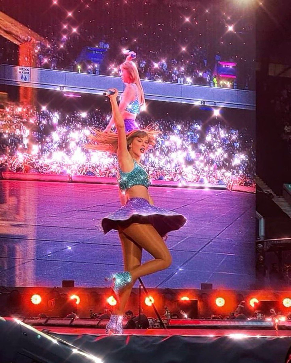 giftedswifted's tweet photo. Spinning in my highest heels, love https://t.co/w7RegJy4in