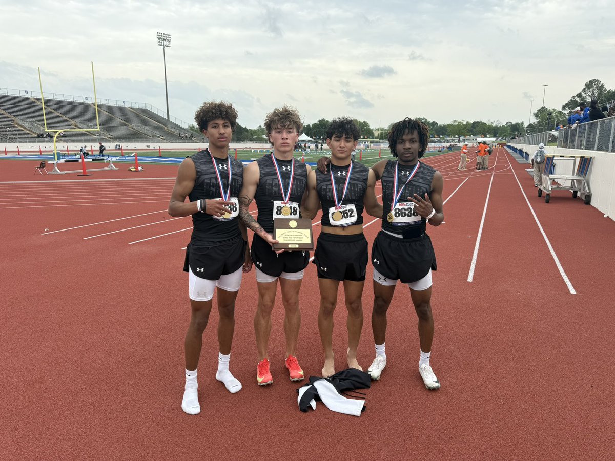4x400m 🥇