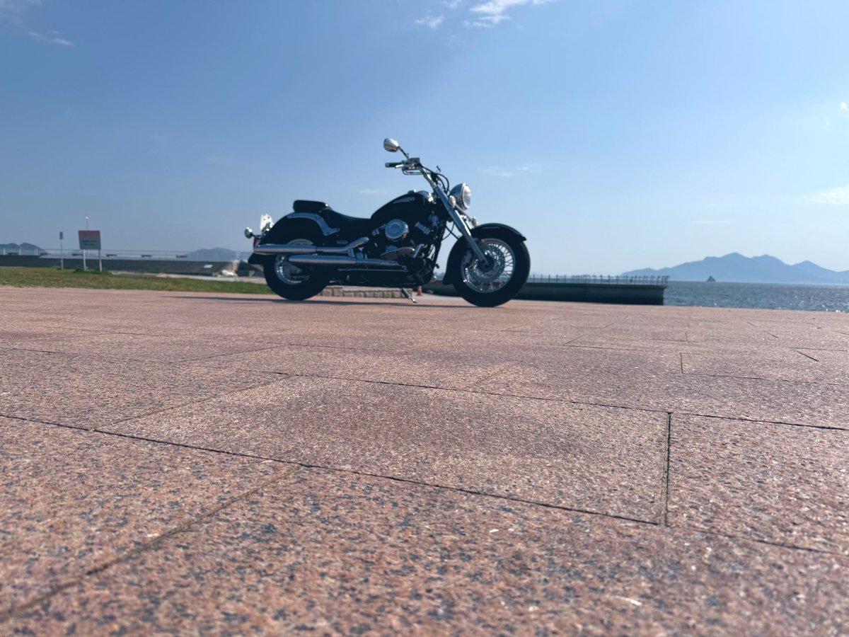 H42802's tweet photo. 乗り換えたので

名前:トドロキ
住み:広島🍁
性別:🚹
バイク:𝐃𝐫𝐚𝐬𝐭𝐚𝐫400
一言:バイク初心者🔰ですがよろしくお願いします🙏

 #バイク乗りとして軽く自己紹介 https://t.co/xjYjbBUZb5