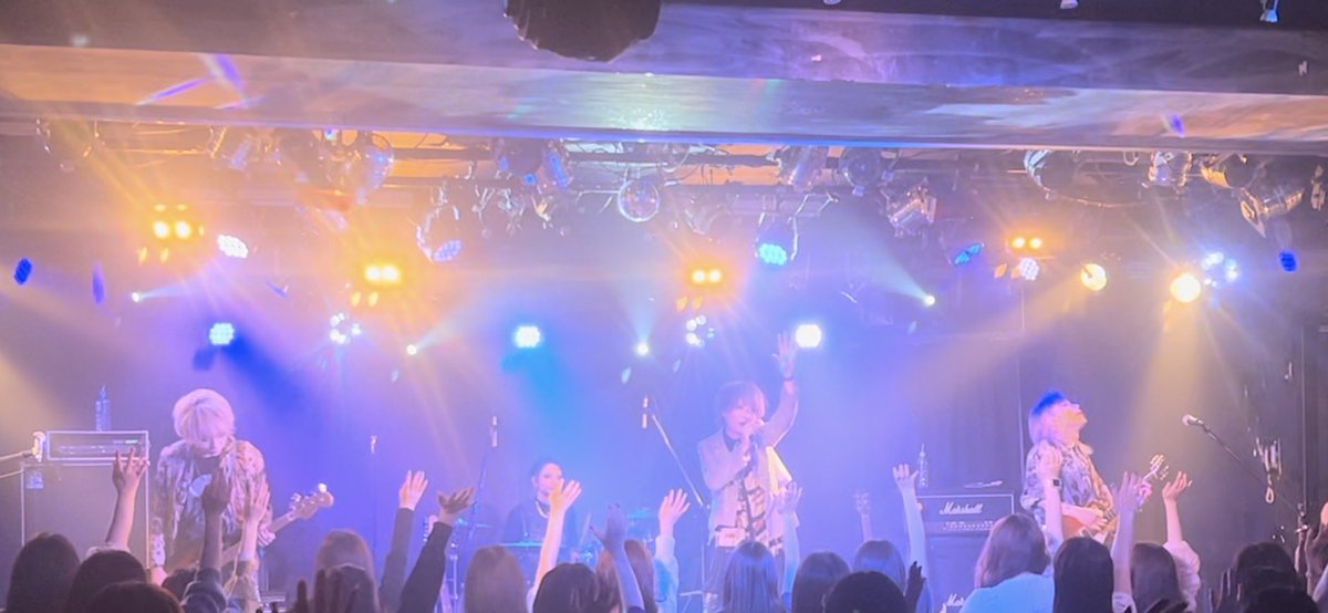 chitose_chitoru's tweet photo. チトフェシュ2025お疲れ様でした！
ヘルは本番前バタバタで集合撮れませんでした📷
改めて沢山の方々にお祝いしてもらえて感謝しかありません。
毎年4/20に集まってくれてありがとう。
それぞれのバンドのライブに来てくれたら嬉しいです！
みんな健康であれ！ https://t.co/i4q8h54Cdv