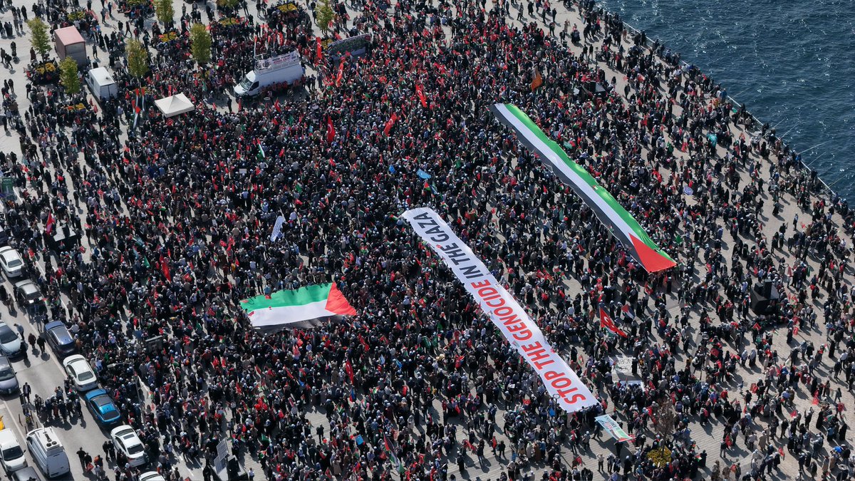 haticebrarr's tweet photo. Üsküdar ❤️‍🩹 

Gazze’yi unutmayan ve unutturmayan insanlar vicdanın ta kendisidir. 

#GazzeyiUnutma https://t.co/cVY0j2jlNP