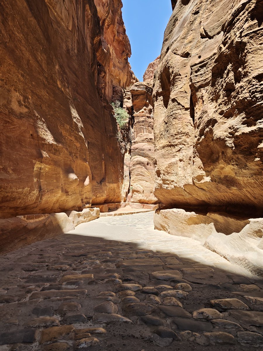 BawaJugad's tweet photo. #petra #Jordan #Ancient #Xiaomi15 #xiaomi15series https://t.co/YK3g2QNQlB