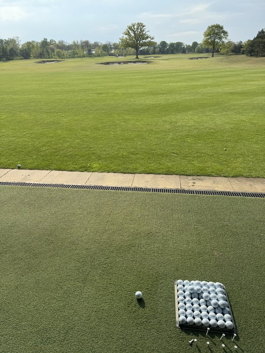 CryptoMichNL's tweet photo. Touch grass and chill. https://t.co/ruww7YrCUZ
