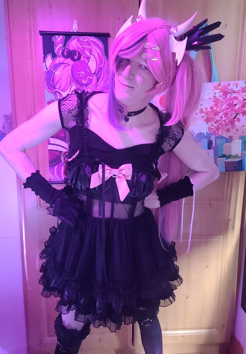savepoint_cafe's tweet image. My @ironmouse Cosplay photoset!
These were some of the pics I was happiest with, I do need to improve a lot though 🫠
Thank you Mouse for being the most inspirational little gremolin around!😈💖
#saytonplay #ironmouseart #Ironmouse #cosplay #Vtuber #vshojo