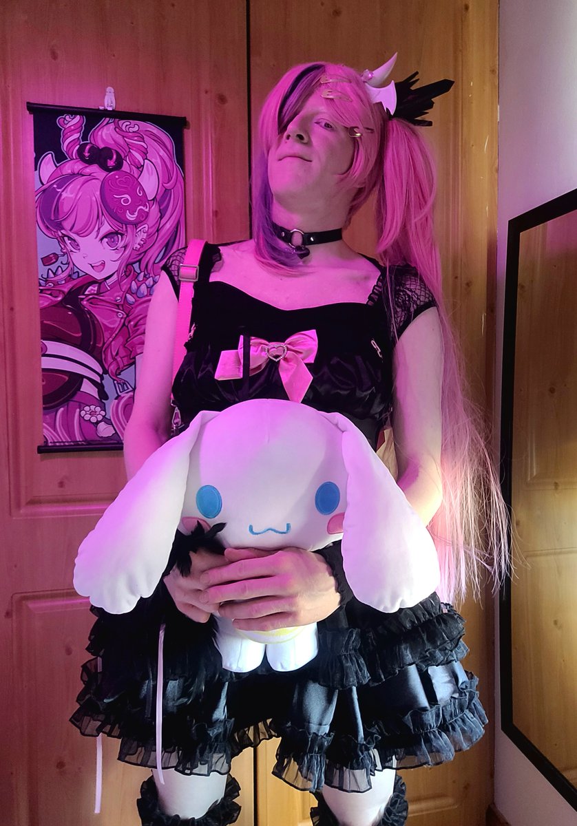 savepoint_cafe's tweet image. My @ironmouse Cosplay photoset!
These were some of the pics I was happiest with, I do need to improve a lot though 🫠
Thank you Mouse for being the most inspirational little gremolin around!😈💖
#saytonplay #ironmouseart #Ironmouse #cosplay #Vtuber #vshojo