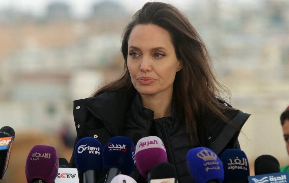 Última hora: La actriz de Hollywood Angelina Jolie:

Gaza se ha convertido en una fosa común para los palestinos y quienes los ayudan.