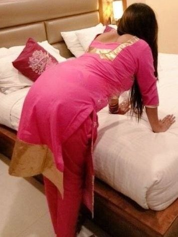 6is9in's tweet photo. مزہ تو وہی لوگ اٹھاتے ہیں جو عورت کو پڑھنا 

جانتے ہیں کیونکہ عورت کبھی نہیں کہتی جانو آج 

اندر ڈالو 💯 #6is9in https://t.co/vw2coHW3Ew