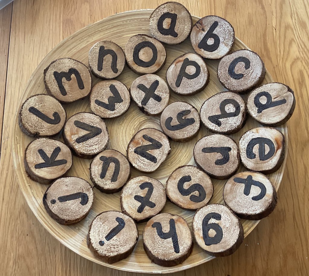 Lg025's tweet photo. Kept myself out of mischief while my husband went off cycling. The log slicer came out and I made some fossils and eggs to dig up  outside next week. 🦕 🦖 https://t.co/vKubtww3gV