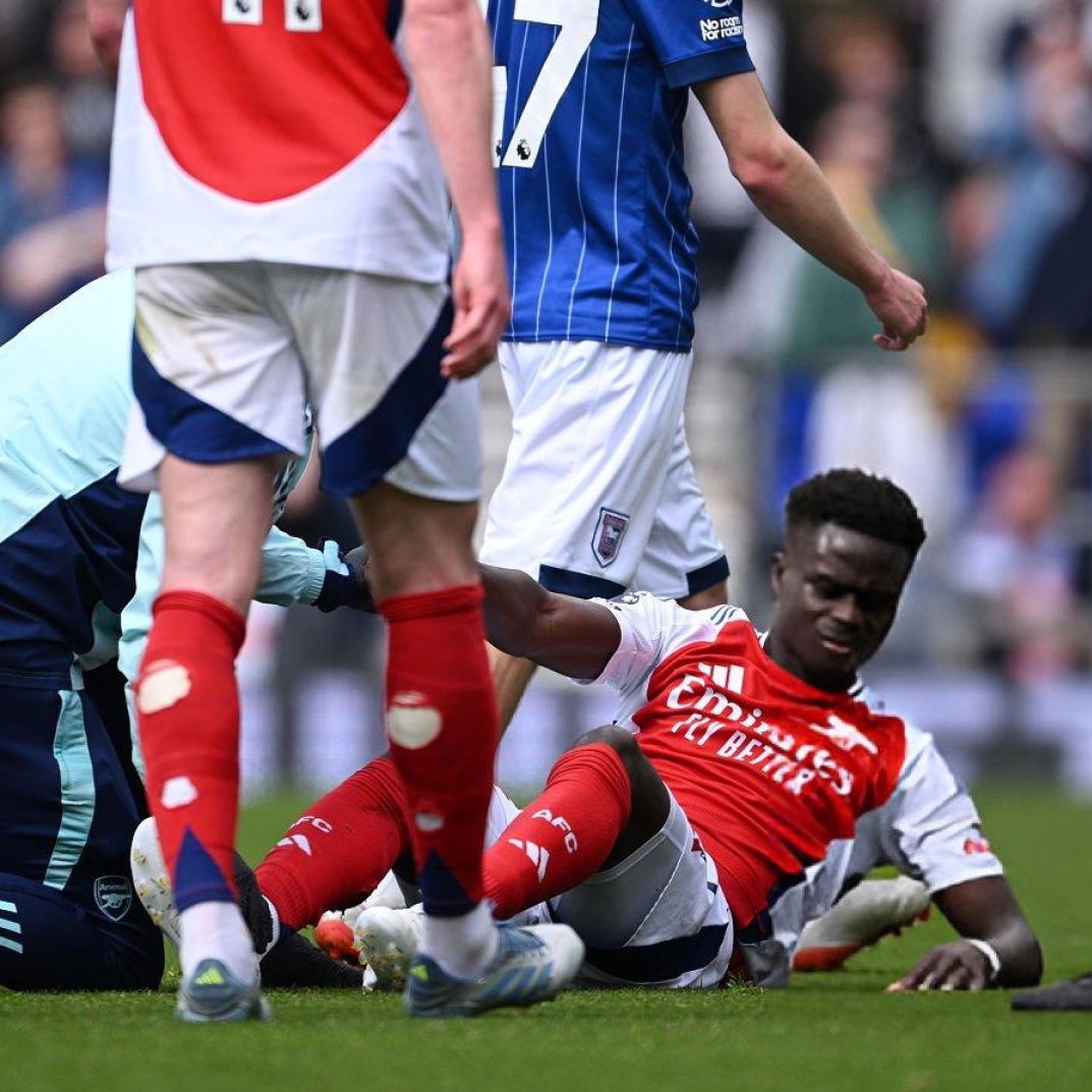 🚨 Arteta: “Bukayo Saka is in a bit of pain but thankfully it doesn’t look anything too serious”.

“He’s fine, it looks all good”.