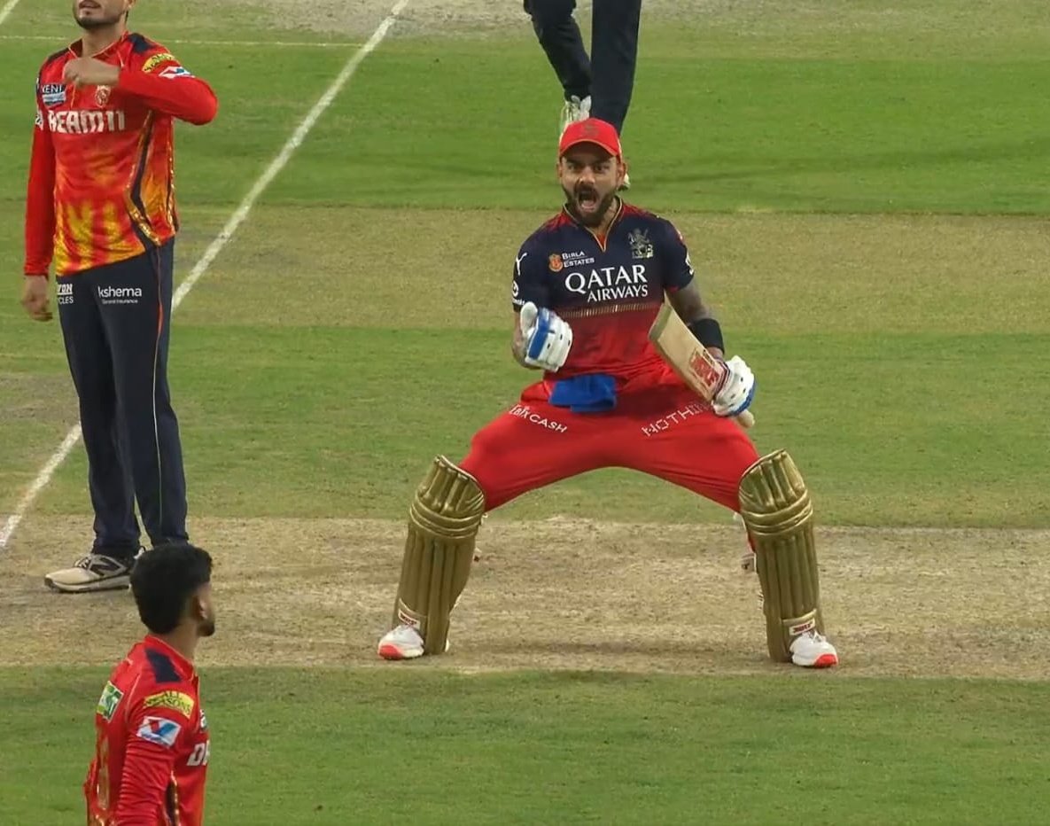 iAkashKumarSah's tweet photo. This Kohli 🔥 https://t.co/q6ZYtenlOS
