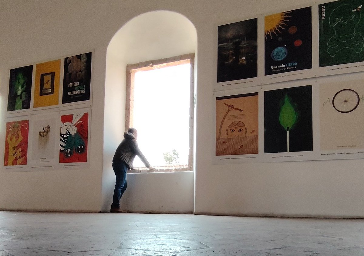 felixalbertof's tweet photo. La cultura no se impone, se vive.
Ser parte del movimiento de #CulturaVivaComunitaria me enseñó que la cultura ya está en el territorio, en cada persona y memoria. No somos dueños de ella, somos parte.
Acompañar, no imponer.
Aprender, no dictar.

#CVC #CelioTurino #CulturaPopular https://t.co/YoTBa00ntE