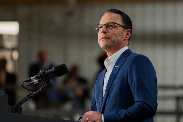 DisavowTrump20's tweet image. It’s been over a week since the attempted murder of Governor Josh Shapiro, and Donald Trump has still not called him.

RETWEET if you stand with @GovernorShapiro against Donald Trump!