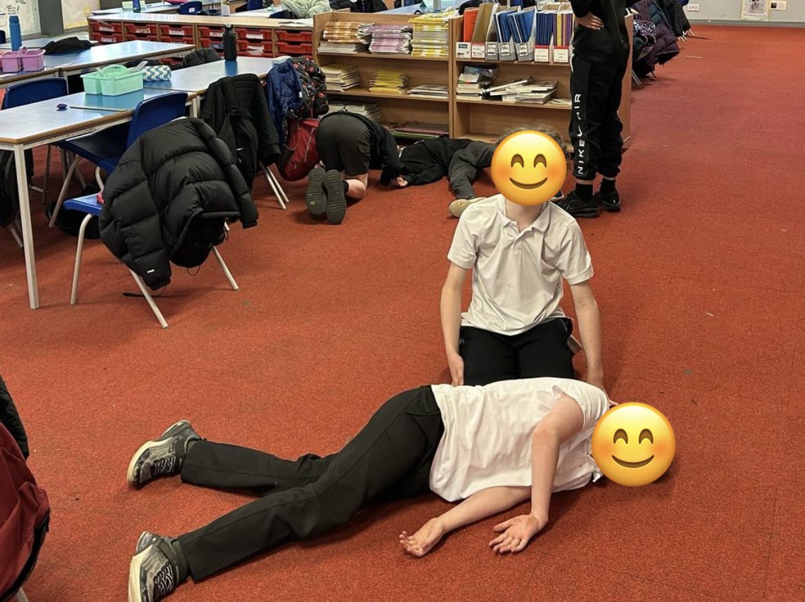 CultsSchool's tweet photo. Our P7 learners engaged in First Aid workshops with James from @BritishRedCross. They learned about what to do in an emergency, including CPR and defibrillators. Thank you, James! @Schools_Digital #TeamCPS #aberdeenlearns #firstaid https://t.co/LWeFvyZav2