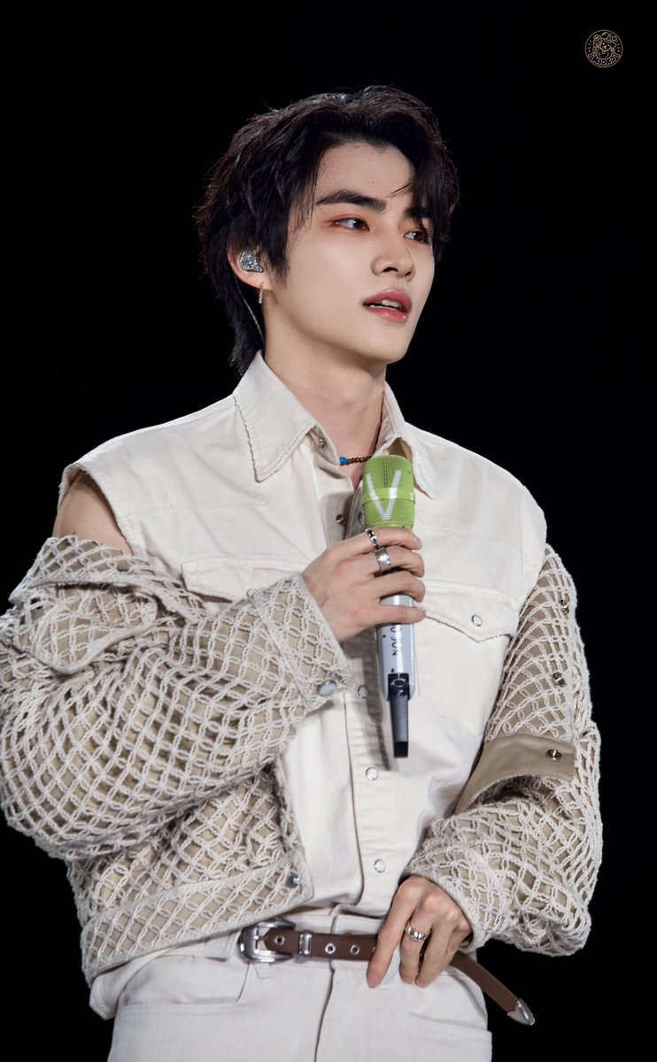 Jsababy's tweet image. 20250419

龙乐无界超级城市音乐节

#肖俊 #XIAOJUN #샤오쥔
#WayV #威神V  #シャオジュン