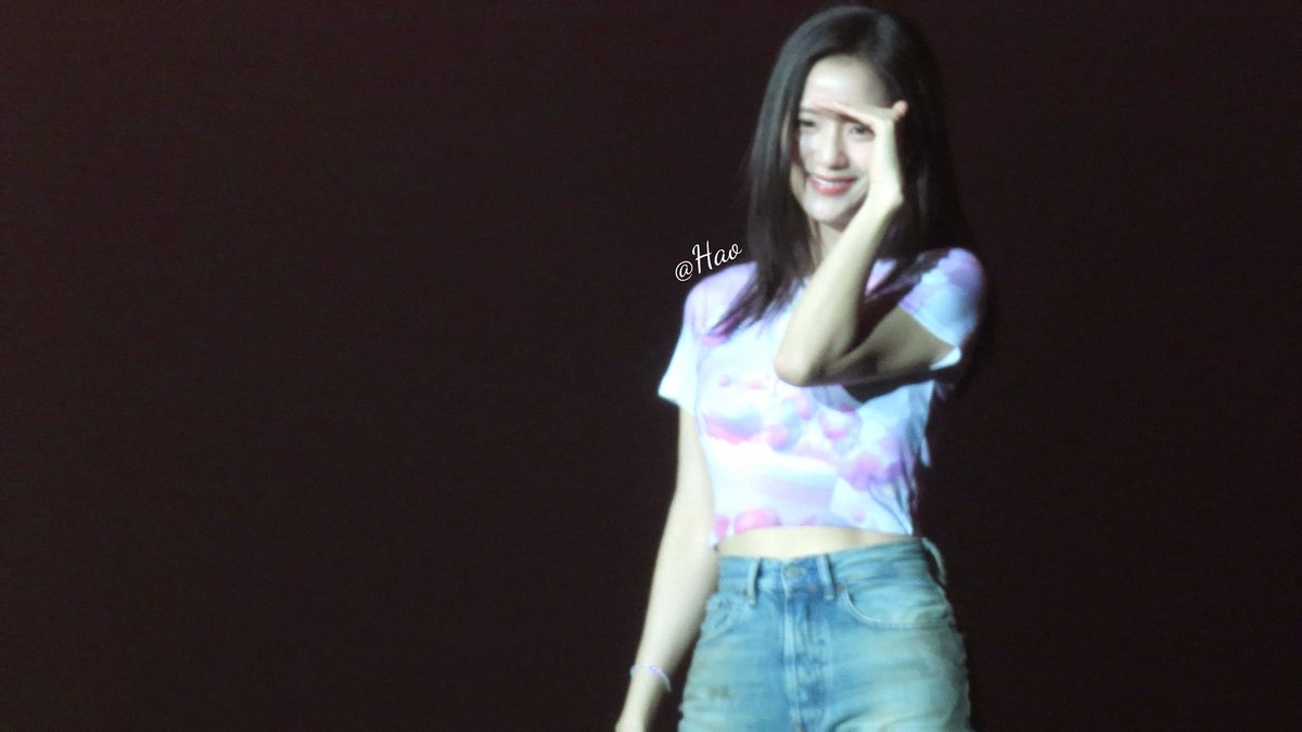 SayJayHao's tweet photo. You’re soooooo pretty!
@officialBLISSOO 
#JISOO #jisooinhongkong #BLISSOO https://t.co/BF19KrL16i