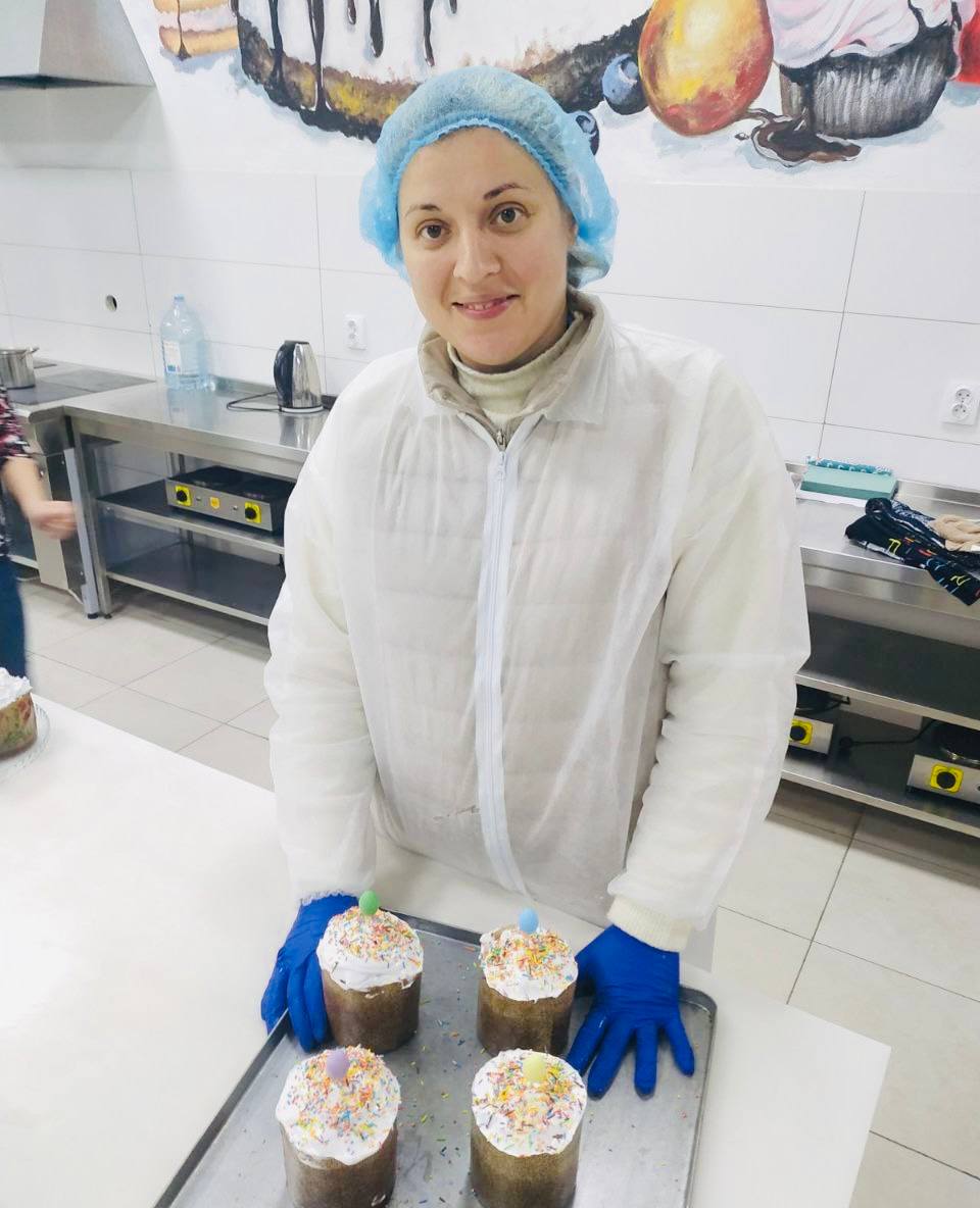 progresylni's tweet photo. The participants of our professional retraining course are internally displaced people who lost their jobs and homes due to the war. They baked Easter cakes for the first time.
Happy Easter!
@glocalshift @Cegos @ydpont
#jobs4UA
#SupportIDPs
#SkillsForLife
#Easter https://t.co/PyaxZzek5H
