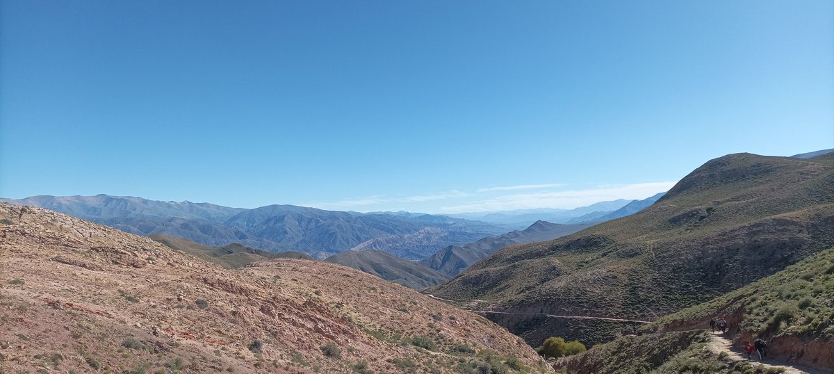 alpargatadeYuto's tweet photo. Tuve la suerte de poder acompañar a los peregrinos que trasladaron su fé hasta la Iglesia del Abra de Punta Corral, en Tilcara para visitar a la Mamita del cerro https://t.co/s9JyG7KF4e