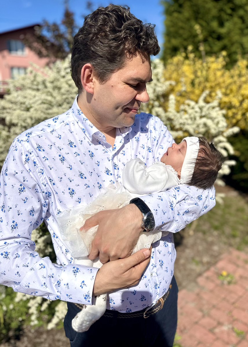 Anastasis znaczy Zmartwychwstanie ❤️Razem z Anastazją życzymy radosnego świętowania 🤗