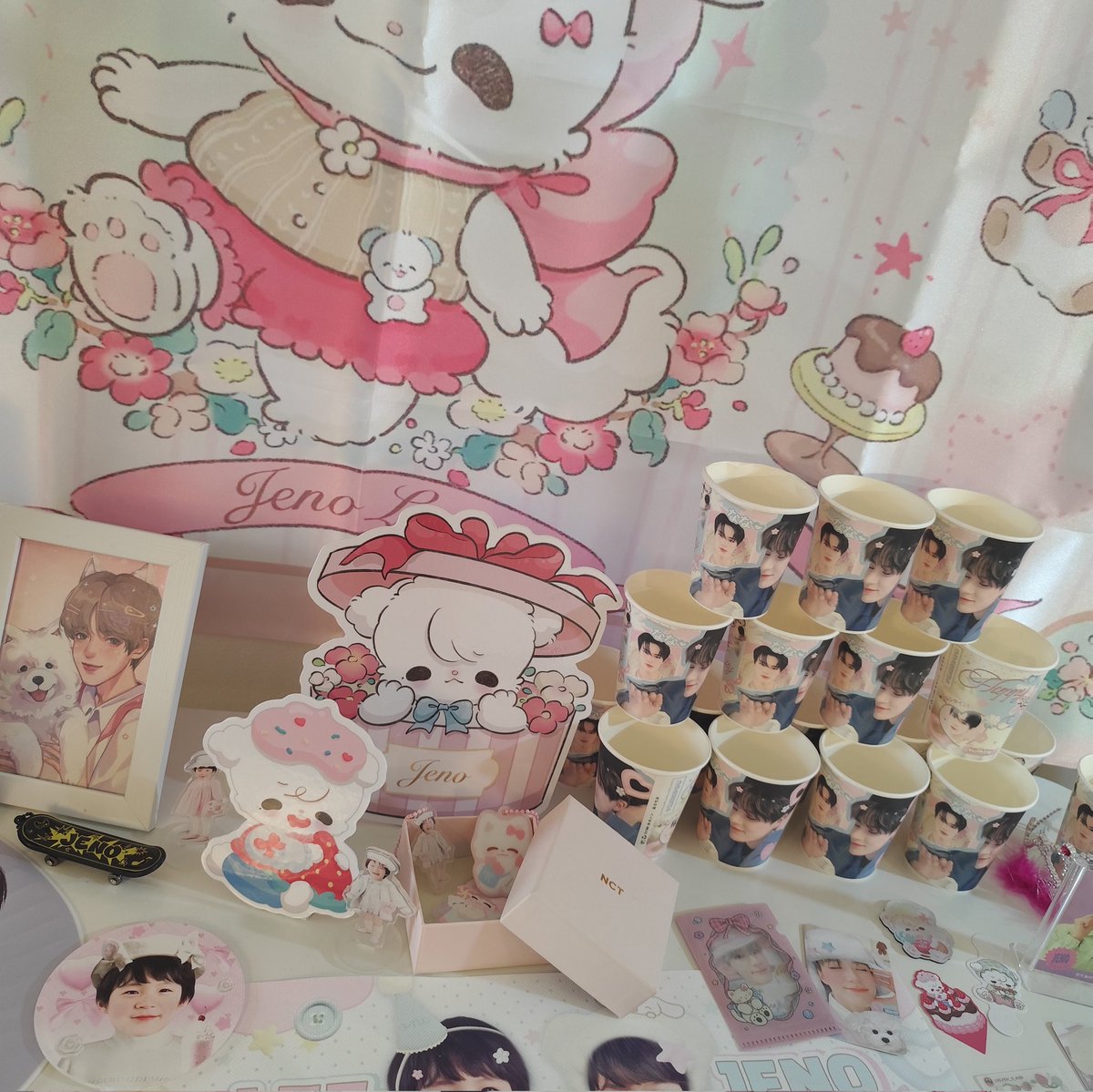 💐🐶🩵🩷
#jenosgardenofsmiles