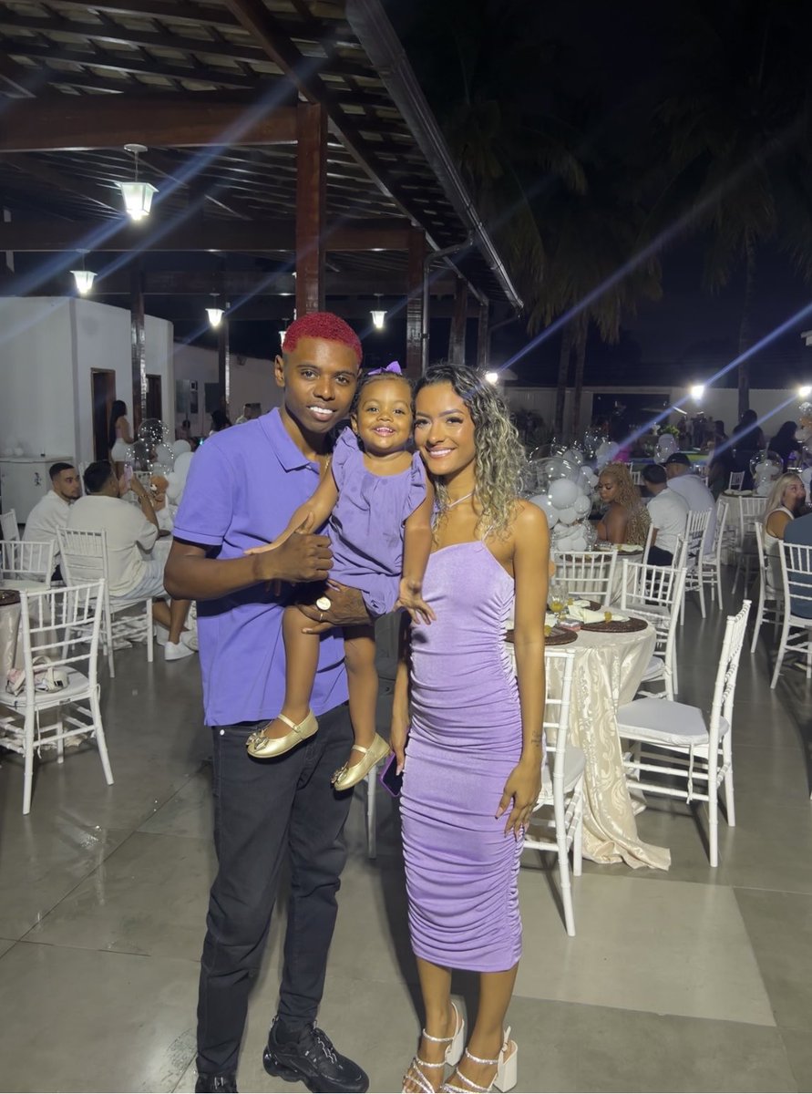 barbie_tata7's tweet photo. Ohana..✨💜👨‍👩‍👦 https://t.co/r1EdDIVN2K